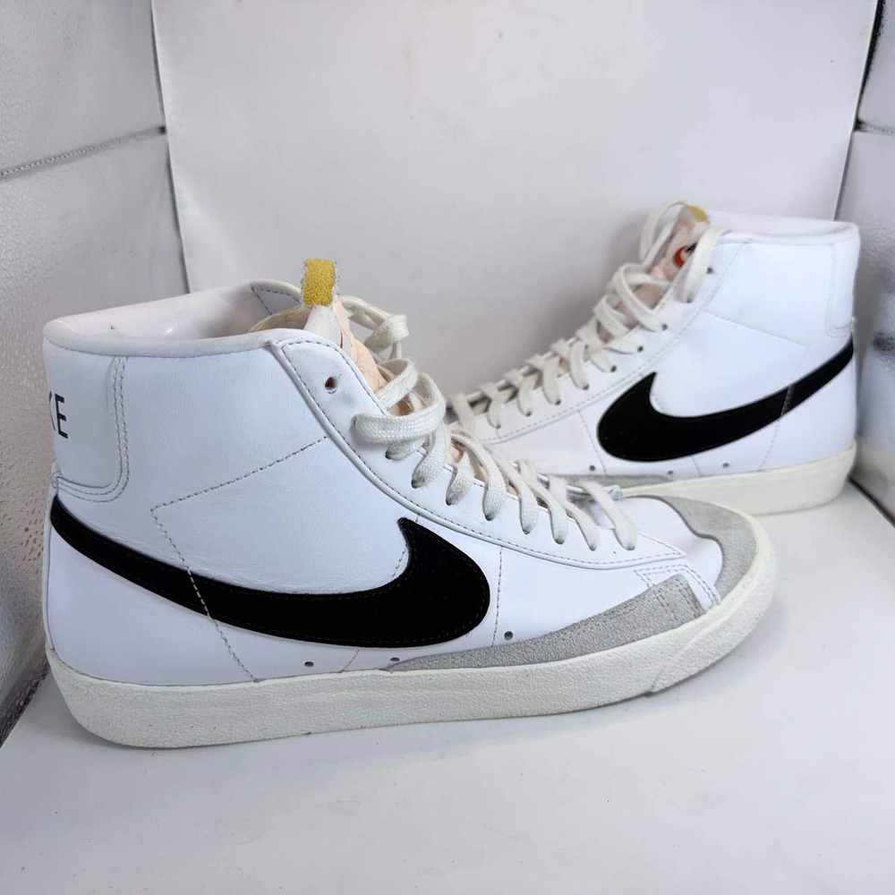 Nike Blazer Mid 77 Vintage White Black BQ6806-100 Mens Size 9.5 High Top Shoes